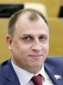 Депутат пояснил совет людям с высшим образованием работать уборщиками